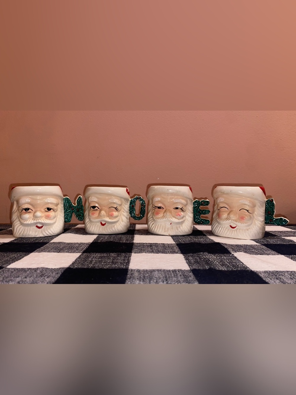 COMMODORE Vintage Mid-Century Ceramic“NOEL”  Winking Santa Small Mug Set (4)